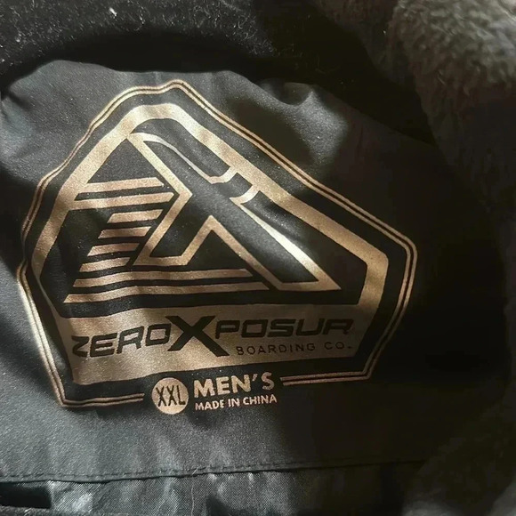 ZeroXposur Quilted puffer size XXL - Picture 2 of 8